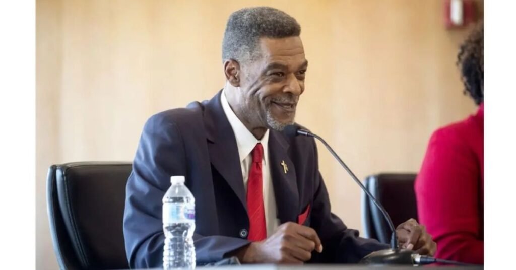 Eric Mays Early Life